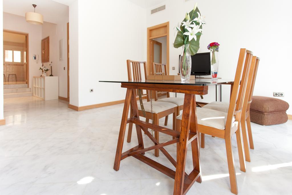 Holi-Rent Castilla Seville Ngoại thất bức ảnh