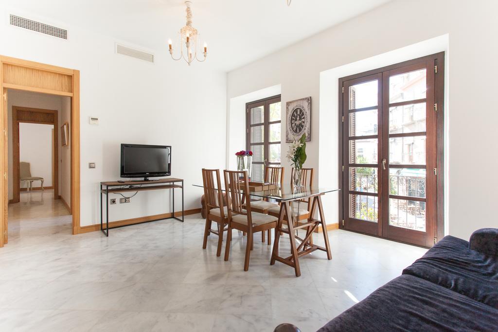 Holi-Rent Castilla Seville Ngoại thất bức ảnh