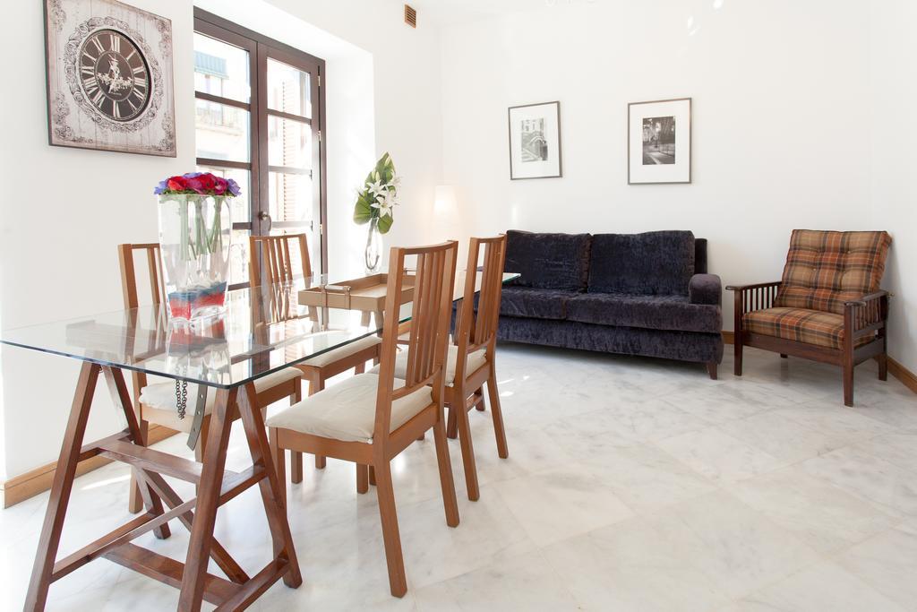Holi-Rent Castilla Seville Ngoại thất bức ảnh